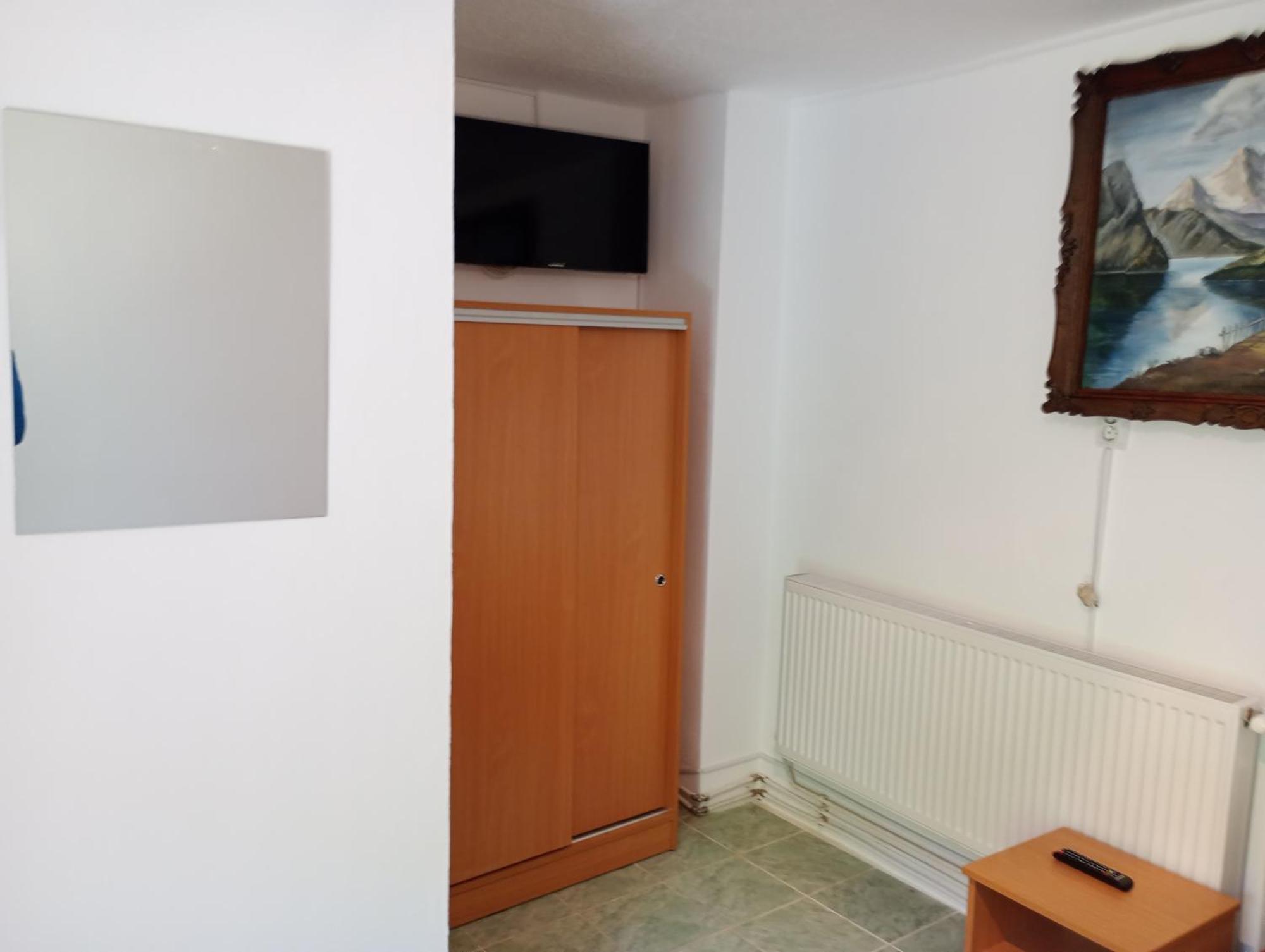Pensiunea Irina 3 Zărneşti Exterior foto